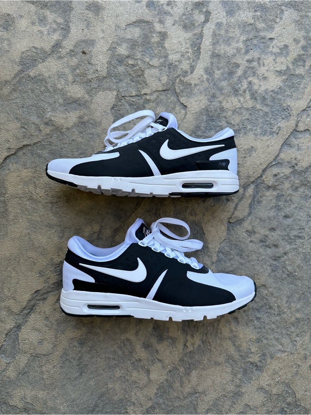 Nike Air Max Zero Women's Size 8.5 Black/White/Sail Running Shoes Sneaker